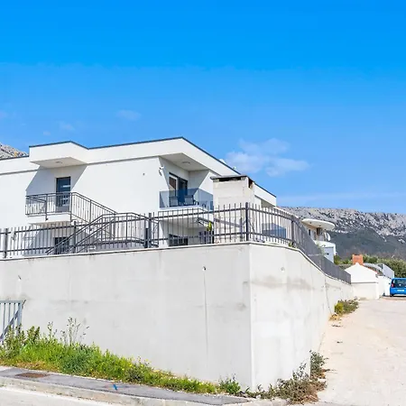 Vila Averaldo Kaštela